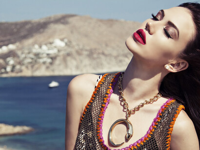 Tamara Nikolic styled by Biljana Roganovic, Butik Exclusive for Pinups Star commercial in Mykonos