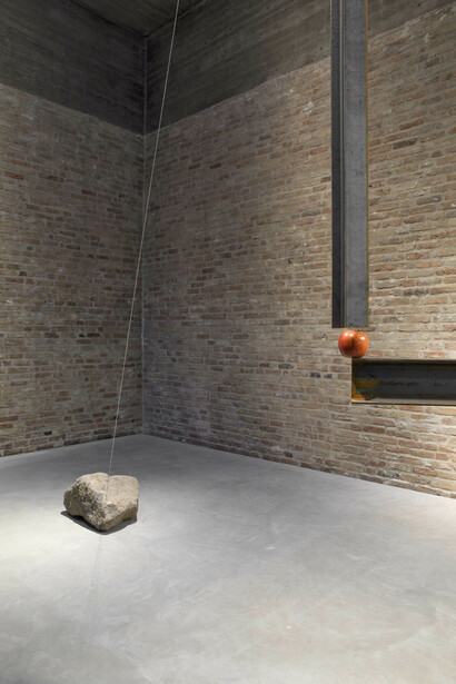 Jose Dávila. Courtesy of König Galerie