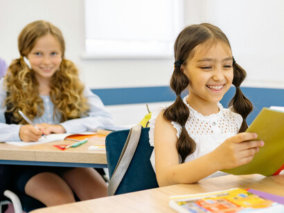 Confiar en lo inverosímil es apostar a la imaginación como fuerza capaz de convertir el futuro en una construcción compartida