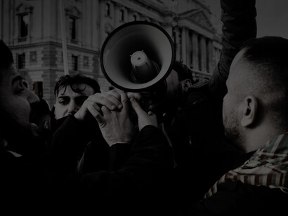 La «educación» actual forma consumidores con capacidad de ganar dinero para consumir