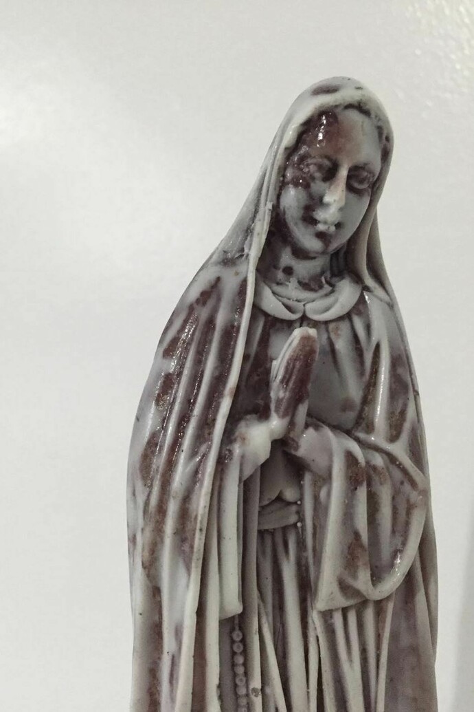 Nikki Luna, Ideal women. 2016. Sculptures. Sevaral dimension. Courtesy of the artist