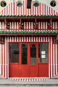 Entrée de la galerie d'art « Galleria Continua » située à Cuba