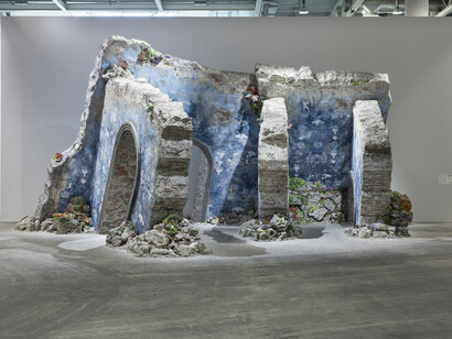 Firelei Báez, the vast ocean of all possibilities (19°36'16.9"N 72°13'07.0"W / 41°30'32.3"N 81°36'41.7"W), 2022, acrylic paint, plywood, polystyrene foam, moss, and molded resin coral, 463.6x903x510.5 cm. © Firelei Báez 2023, photo by Antonio Mollo.  Courtesy of the artist and James Cohan, New York