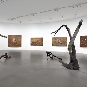 Giuseppe Penone, exhibition view. Courtesy of Gagosian Rome
