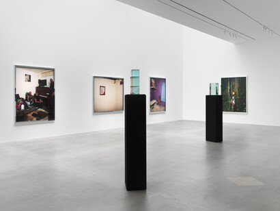 Deana Lawson, exhibition view. Courtesy of Gagosian Gallery