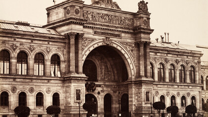 Palacio de la Industria, lugar donde se celebró el polémico Salón de París en 1863
