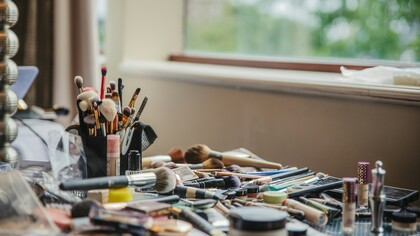 La masificación de contenido sobre maquillaje en redes sociales está cambiando las prácticas de consumo infantiles y puede causar alteraciones en sus procesos identitarios