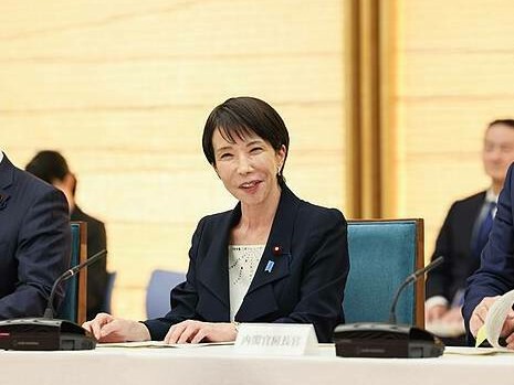 Foto della prima riunione dei viceministri parlamentari di Sanae Takaichi in qualità di primo ministro