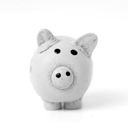 Pero el capitalismo del siglo XX abandonó paulatinamente la riqueza a partir del ahorro  por la especulación del capital financiero