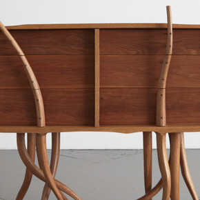 Wendell Castle and the “Quiet Revolution”. Courtesy of R & Company