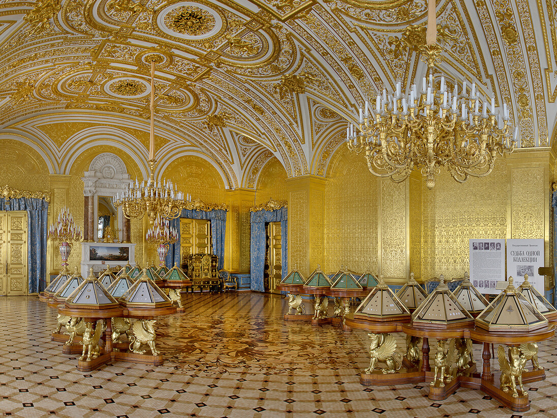 Empress Maria Alexandrovna in the Winter Palace, Exhibition view. Courtesy of The State Hermitage Museum