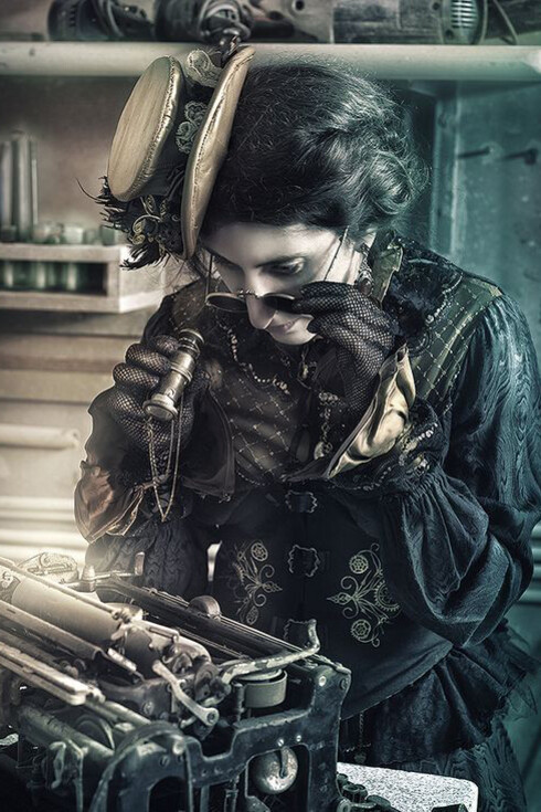  Steampunk writter
