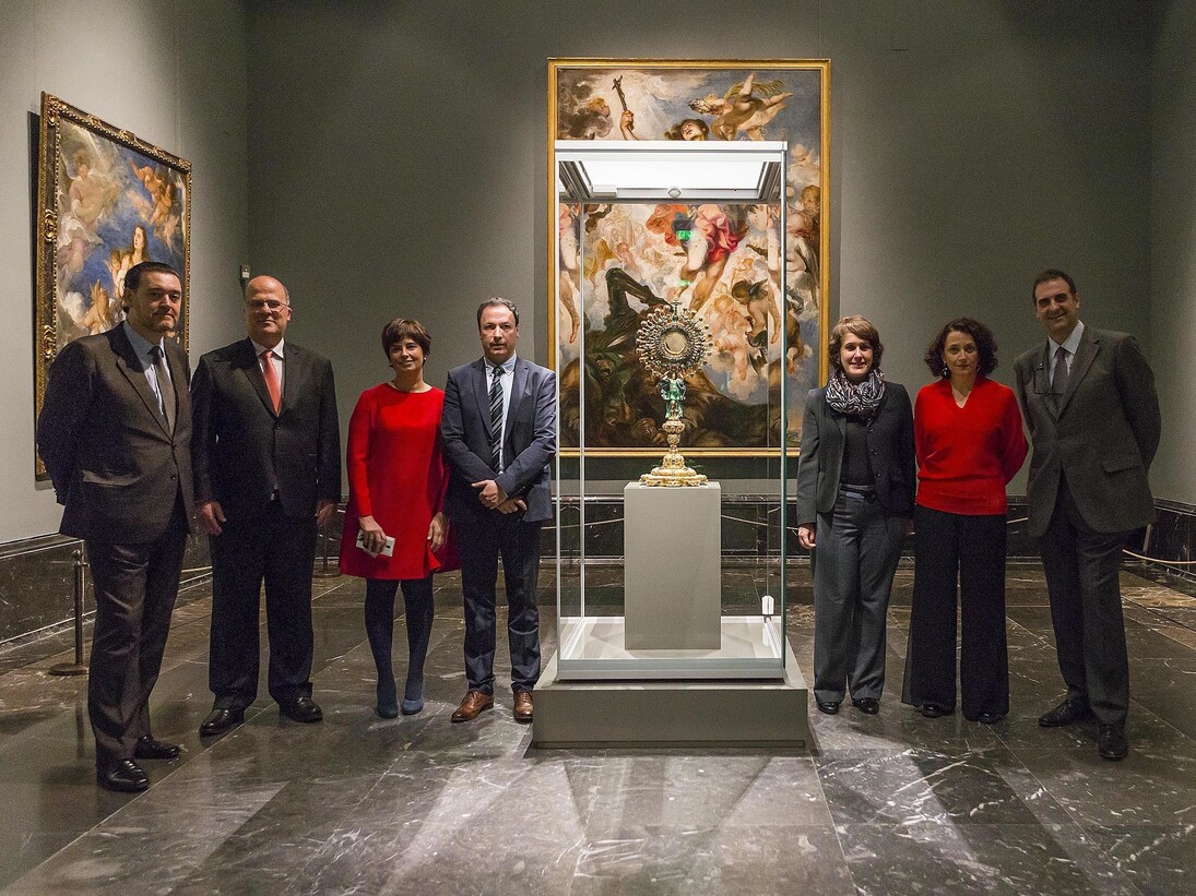 Pie de foto de izquierda a derecha: Miguel Zugaza, Director del Museo del Prado; José Darío Uribe, Gerente General del Banco de la República de Colombia; Marina Chinchilla, directora adjunta de Administración del Museo Nacional del Prado; Efraín Riaño, Director Unidad de artes y Otras Colecciones, Banco de la República de Colombia; Isabel del Castillo, Ministra Consejera Encargada de Asuntos Culturales, Embajada de Colombia; Ángela María Pérez Mejía, Subgerente del Banco de la República de Colombia; y Gabriele Finaldi, Director Adjunto de Conservación e Investigación del Museo del Prado. © Museo Nacional del Prado