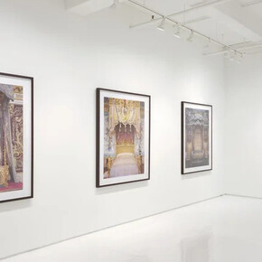 David Leventi, Perchance to dream: royal and noble bedchambers, exhibition view. Courtesy of Rick Wester Fine Art
