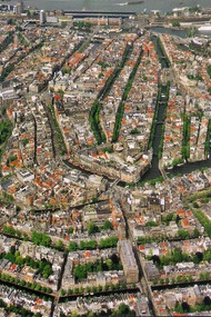 Amsterdam, a model of correct gentrification