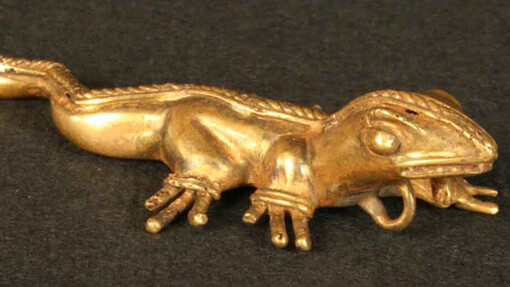 Pendiente zoomorfo: lagartija
Materiales: Metal
Tardío. V-VI. 700- 1530 d.C.