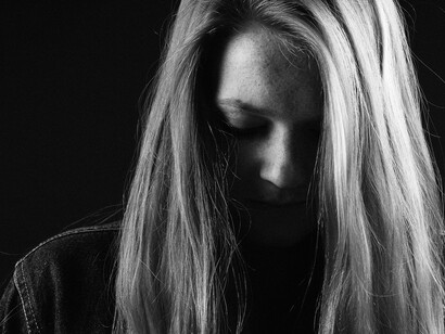 Siempre hay que tomarse en serio y actuar inmediatamente cuando algún joven habla sobre la posibilidad de quitarse la vida