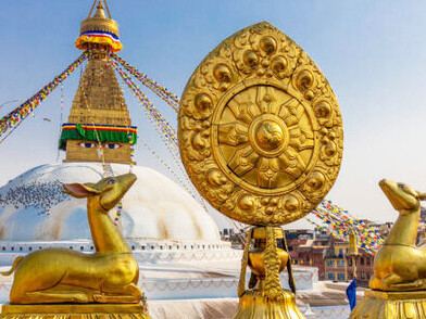 Situated in Boudha, a northeastern suburb of Kathmandu, Nepal, this iconic stupa, adorned with vibrant prayer flags and the all-seeing Buddha gaze, is a UNESCO World Heritage Site of immense spiritual and cultural importance