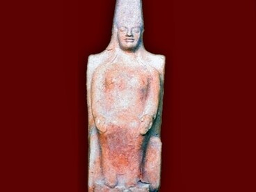 Reggio Calabria: divinità femminile in trono - reperto dagli scavi dell'area archeologica Griso-Laboccetta