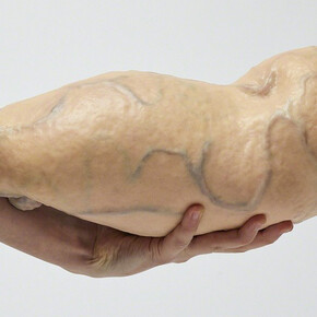 Stine Deja & Marie Munk 'Synthetic Seduction'. Courtesy of Annka Kultys Gallery