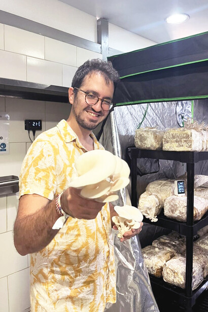 Robert Ruiz Moreno afirma que todos podemos hacer fermentados con lo que tenemos en casa, simplemente entendiendo los principios básicos y jugando con levaduras, sal y tiempo. Fotografía de Carlos Martínez