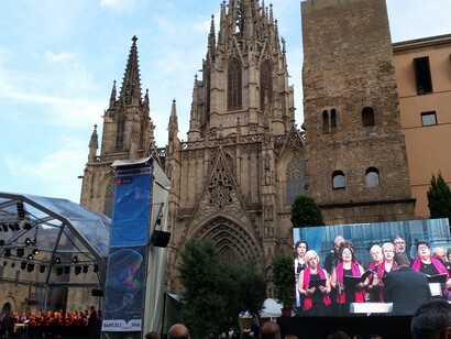 Barcelona. Conciertos ante la catedral