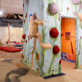 Celina Eceiza, Offering, exhibition view. Courtesy of Museo de Arte Moderno de Buenos Aires
