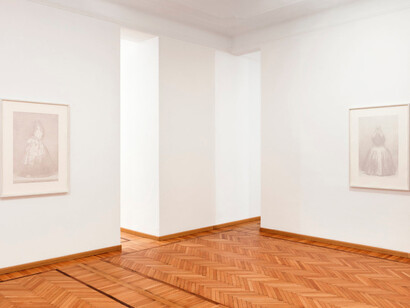 How to Look at a Camera. Courtesy of Monica De Cardenas