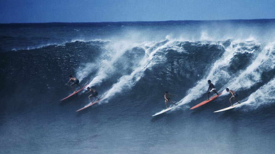 LeRoy Grannis, Crowded wave, Waimea bay, 1966. Courtesy of M+B Gallery