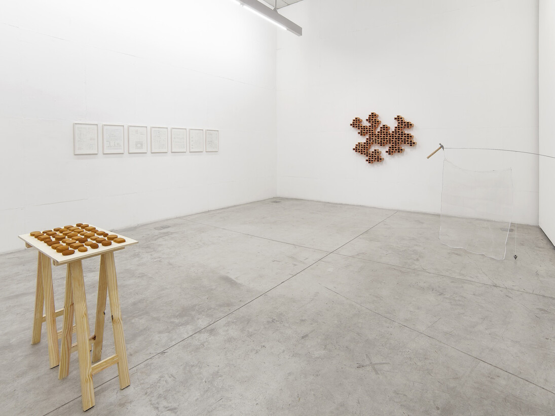 Taipa-Tapume, Exhibition view. Photo credit: Filipe Berndt, Gallery B