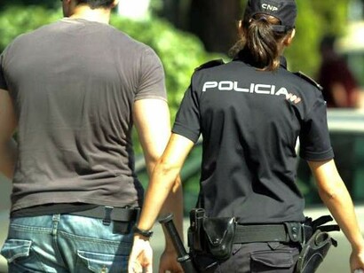 Policías