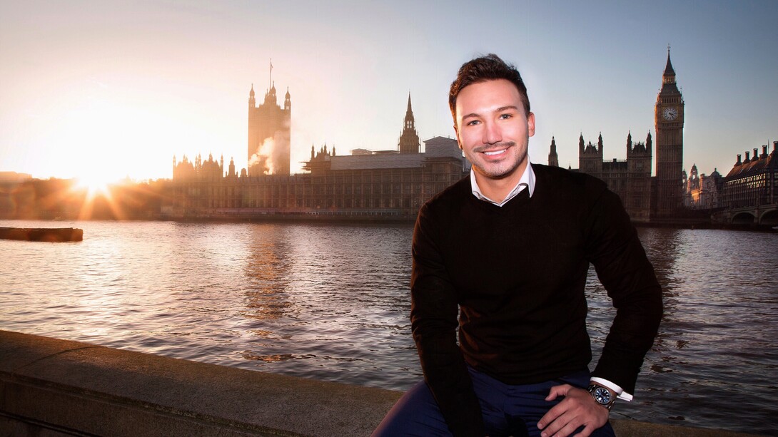 O Dr. Thiago Freire falou com a Wall Street International Magazine entre um vôo de Londres para os Emirados Árabes