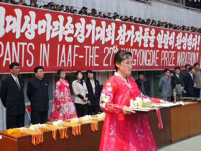 Pyongyang, Corea del Norte. Entrega de premios de la Maratón. Foto: Flickr/URITOURS