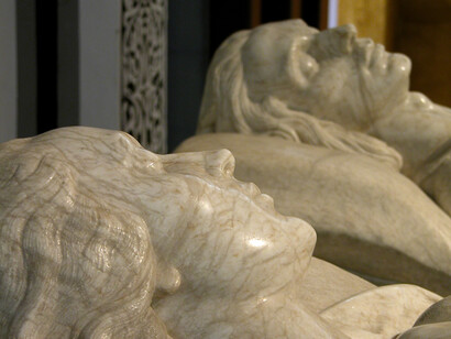 Los Amantes de Teruel. Los rostros de  Isabel de Segura y Diego de Marcilla. 1955. Alabastro 