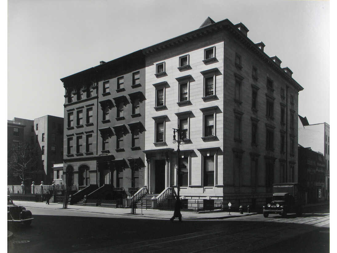 Berenice Abbott, Fifth Avenue Houses, Nos 4, 6, 8 © Estate of Berenice Abbott/Getty
Images. Image courtesy of Huxley-Parlour Gallery