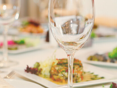 Il requisito principale per la scelta del ristorante in vacanza o in città resta la qualità del cibo 