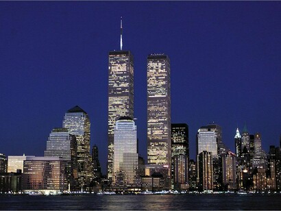 Skyline with the Twin Towers