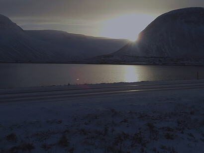 I modelli scientifici indicano che la Terra cominciò a raffreddarsi circa 100.000 anni fa