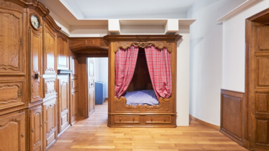 Arts and Crafts. Courtesy of MNHA