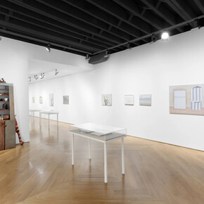 David Byrd, Bad jobs can produce very good pictures, exhibition view. Courtesy of Anton Kern Gallery 