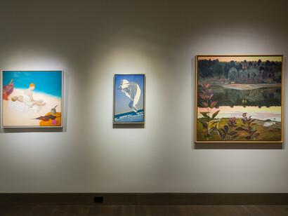 Various artists, Shorelines: views from the edge, exhibition view. Courtesy of Hirschl & Adler Galleries