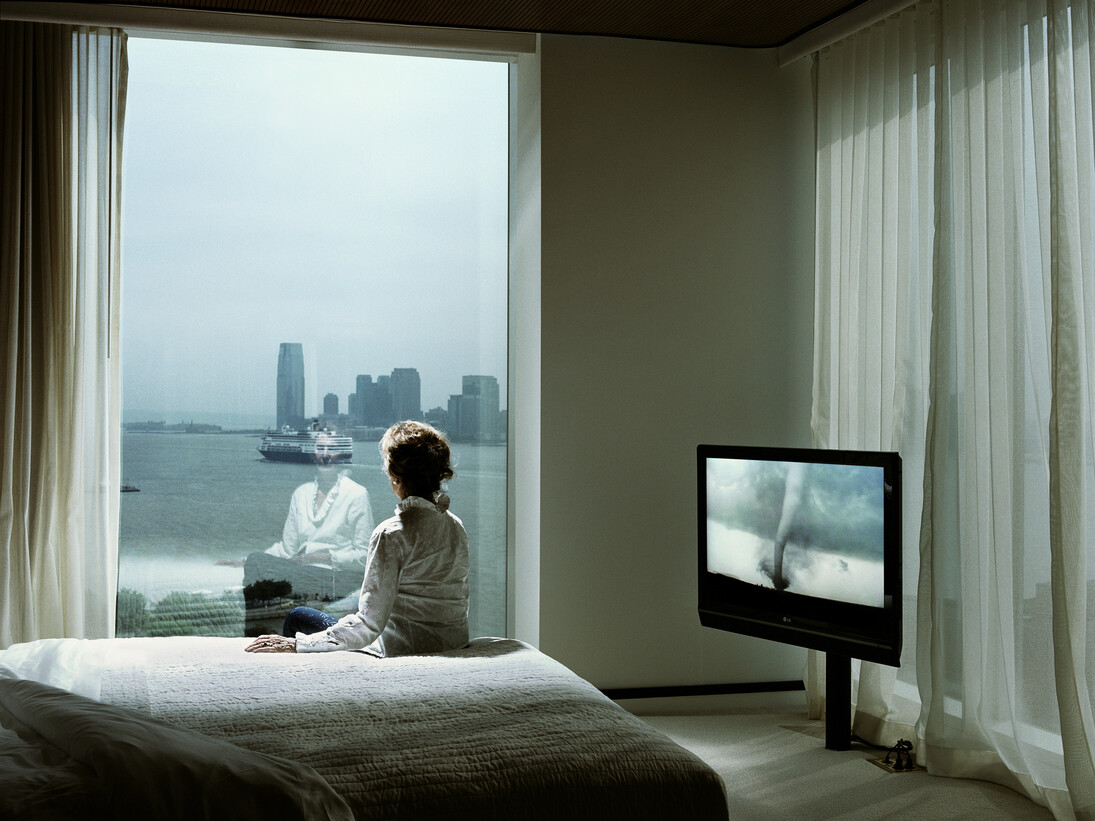 Philip-Lorca diCorcia, Iolanda, 2011, Inkjet print, 40 x 49 1/2 inches (101.6 x 125.7 cm). Courtesy the artist and David Zwirner, New York/London