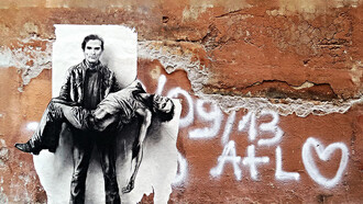 Pasolini si è consegnato agli occhi e alle bocche di tutti, scandalosamente, apparendo davanti agli altri come un esempio impudico a cui dover provocare il martirio