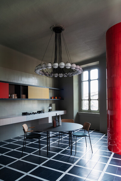 Perfect Darkness. Courtesy of Officine Saffi