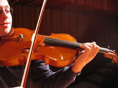 Tocando la viola