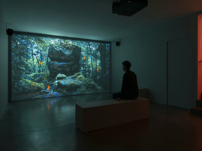 Laurent Grasso, Clouds theory, vista de exhibición. Courtesía de Pedro Guerra