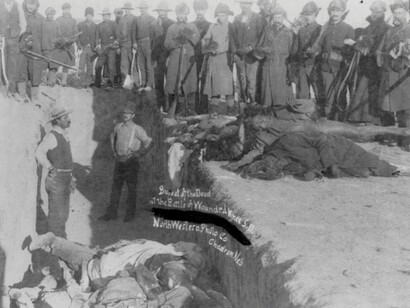 Sepoltura dei morti nella battaglia di Wounded Knee, 1890