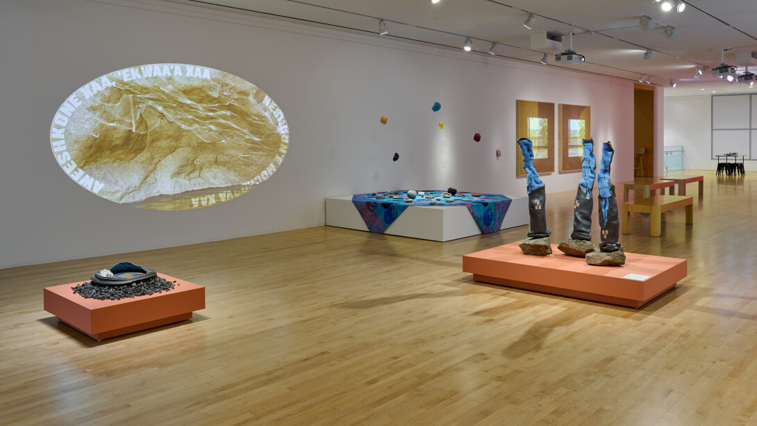 Various artists, Young bay mud, exhibition view. Courtesy of San Jose Museum of Art
