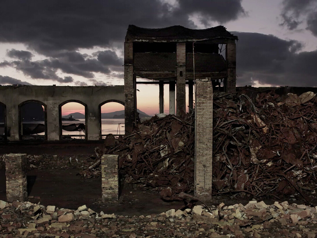 Raffaela Mariniello,
Still in Life,
2014,
color HD video, 13’,
Gift of the artist, Collection Madre · museo d’arte
contemporanea donnaregina, Napoli