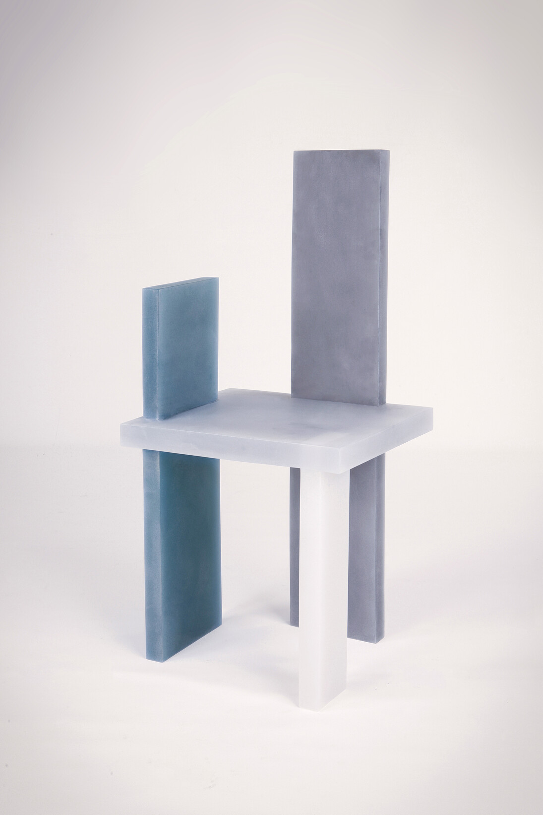 Wonmin Park, Haze Chair (White, Gray and Navy), 2013, lightly coloured resin, h106 l49.5 w43 cm / h41.7 l19.5 w16.9 in, limited edition of 8 + 4 ap © Alix de Rozières | Courtesy Carpenters Workshop Gallery

